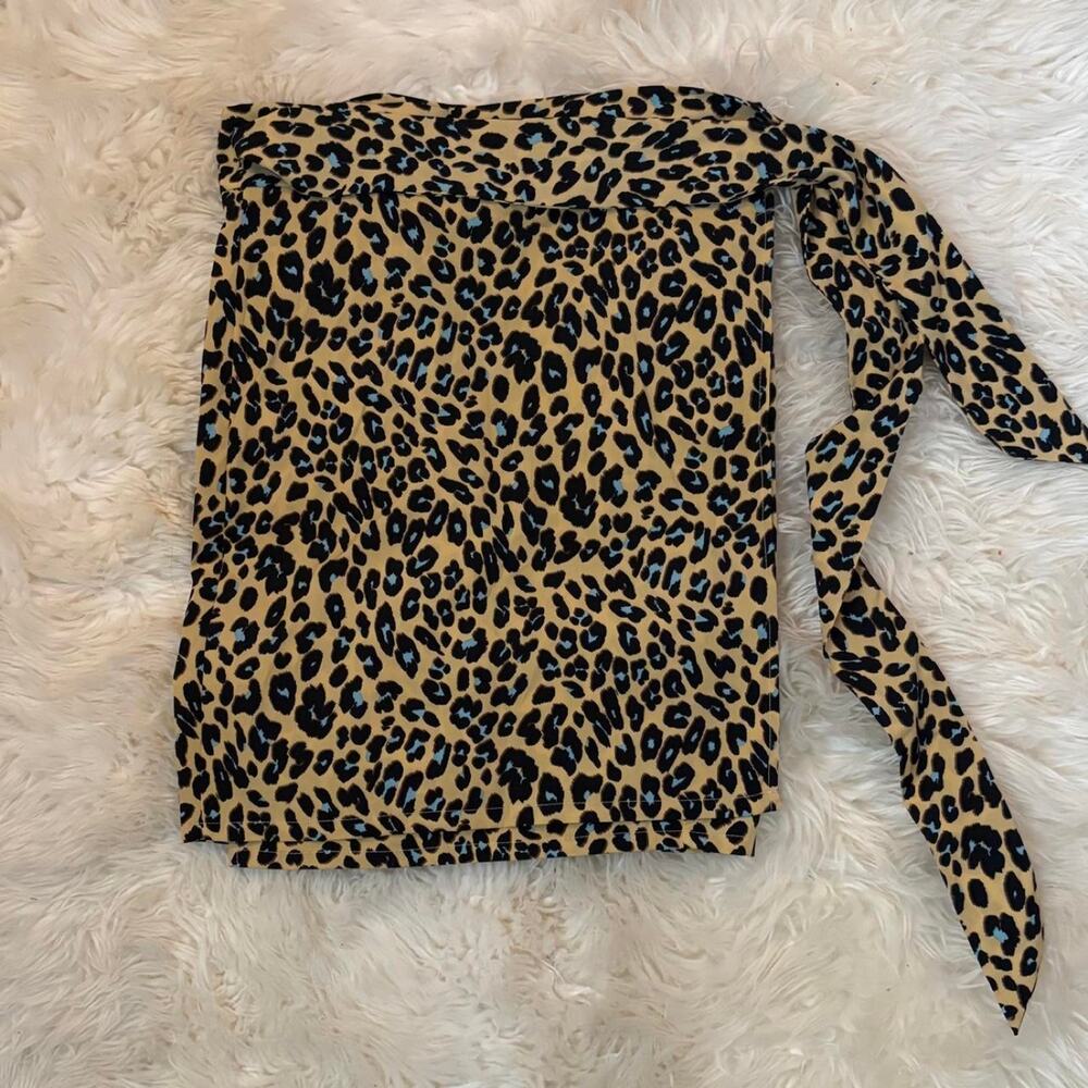 Trendy leopard print wrap skirt size medium